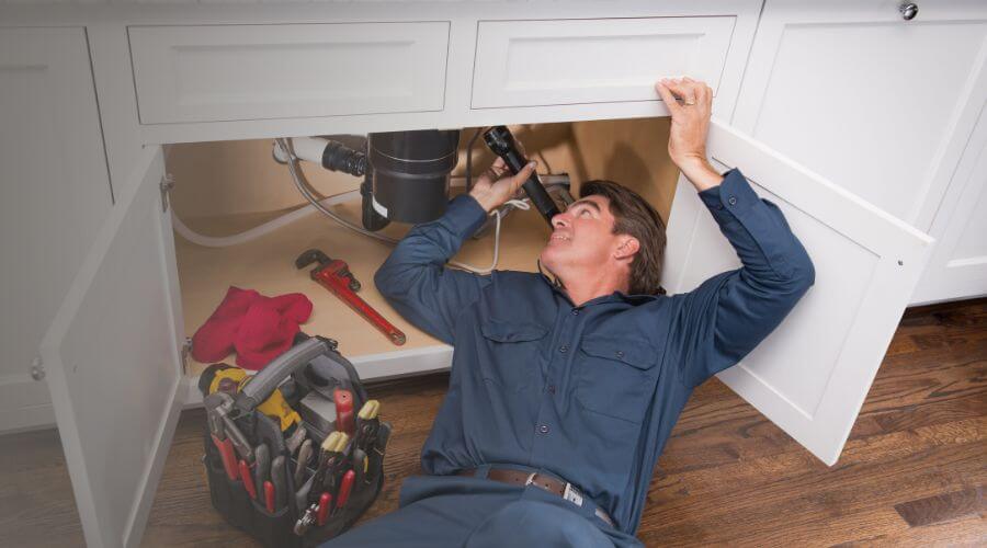 Professional emergency-plumber services in Phoenix